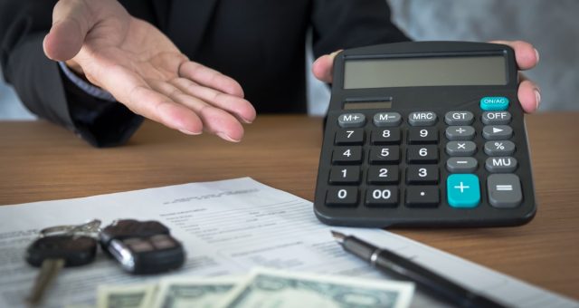 How To Build Emergency Funds While Managing Debt